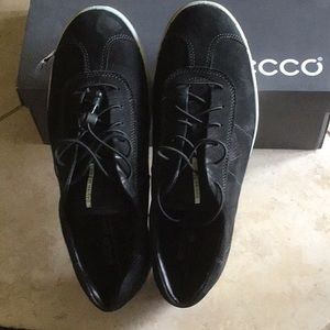Mens Ecco 45 shoes in excellent condition